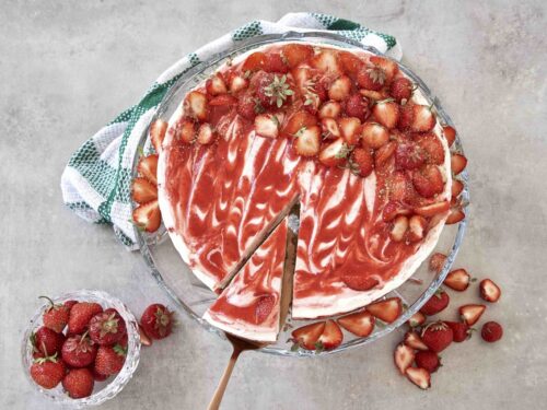 Mascarpone-tort maasikatega