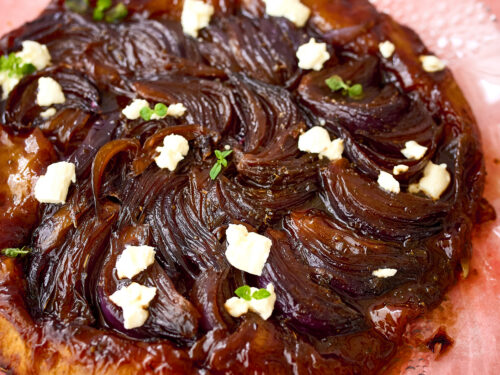 Punase sibula Tarte Tatin kitsejuustuga