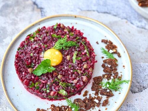 Peedi tartar vutimuna ja krõbeda rukkileiva puruga