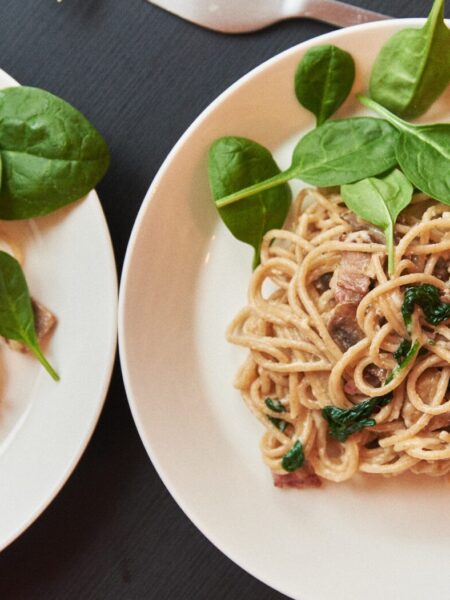 Pasta carbonara seente ja spinatiga