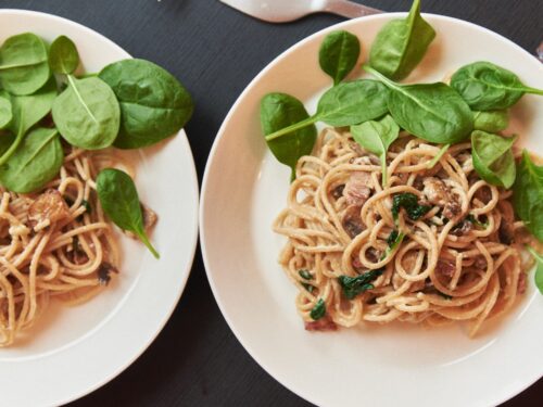 Pasta carbonara seente ja spinatiga