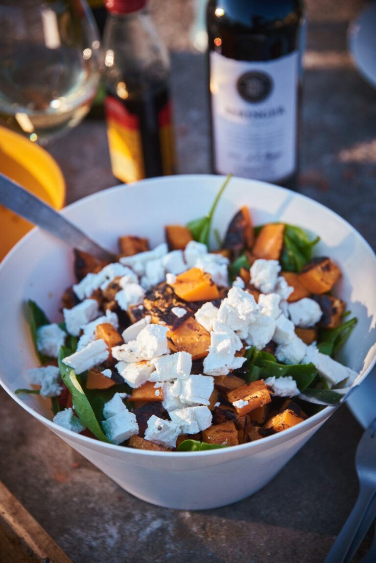 Grillsalat kitsejuustu ja kõrvitsaga